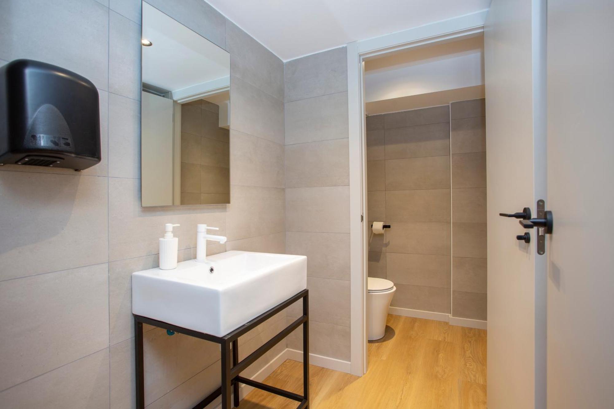 Aila Ii Boutique By Singularstays - Digital Access Hotel Burjassot
