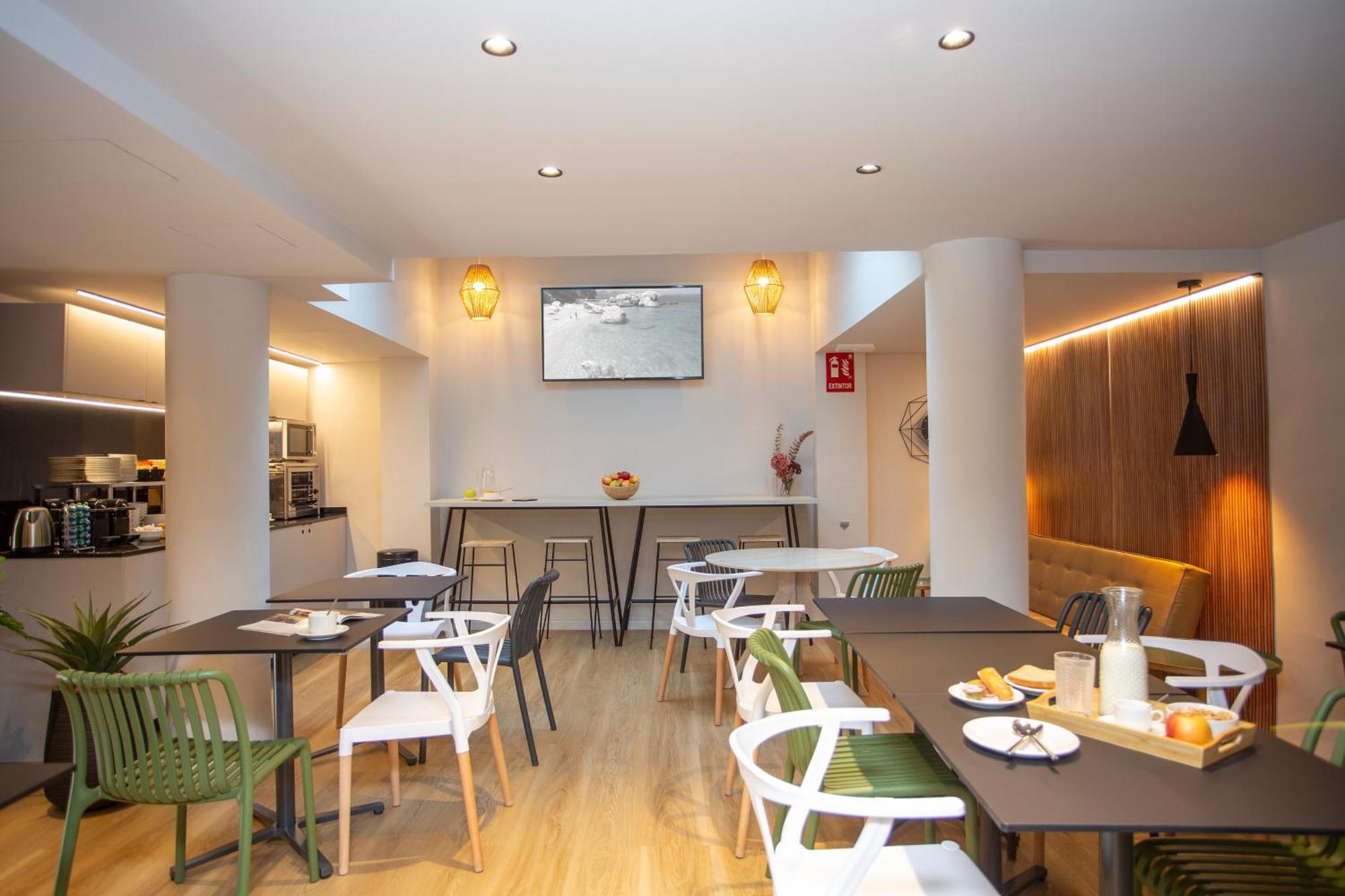 Aila Ii Boutique By Singularstays - Digital Access Hotel *