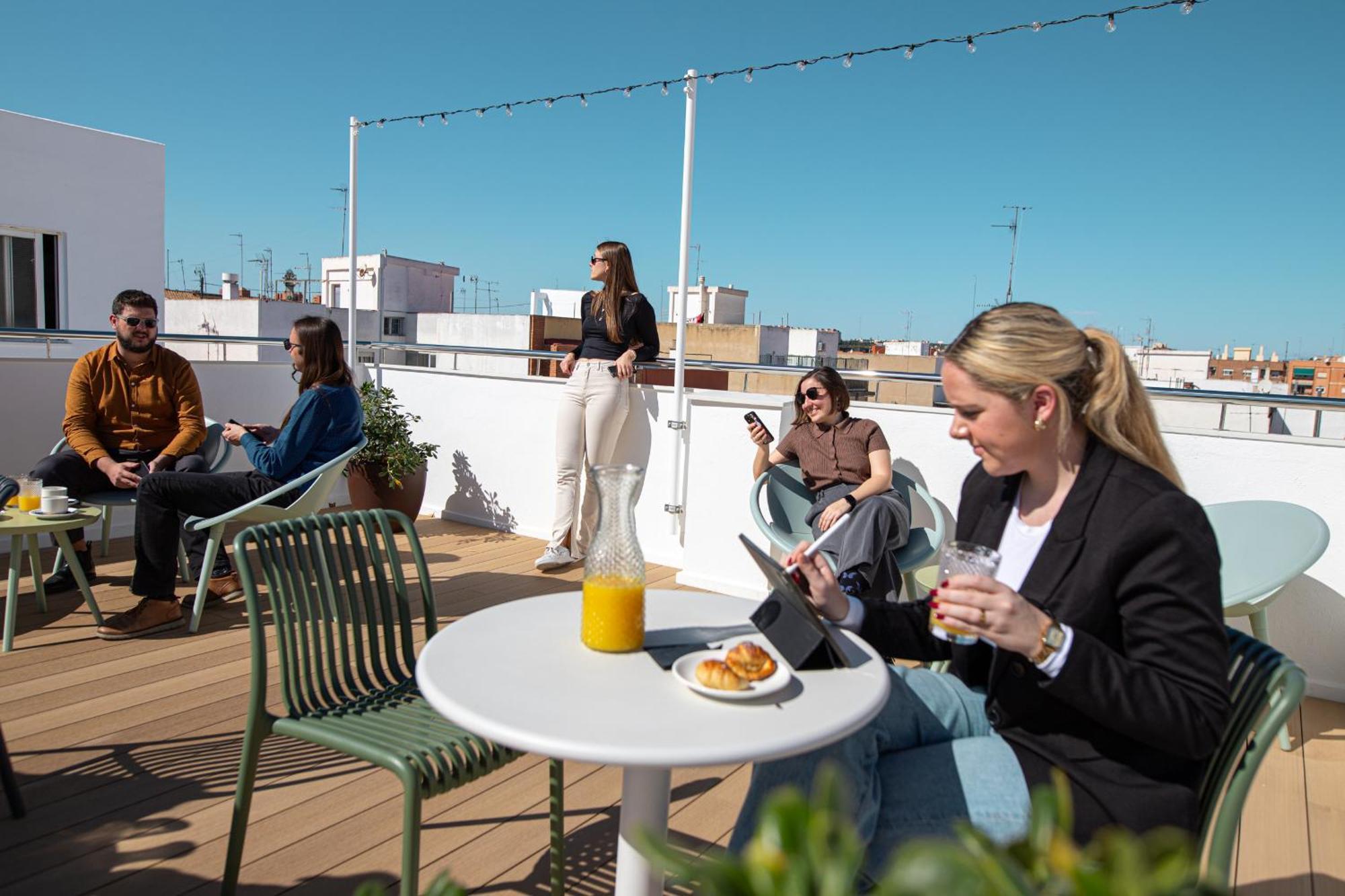 Aila Ii Boutique By Singularstays - Digital Access Hotel